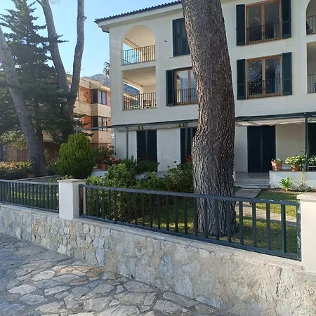 Asprer Sea, The Charming *