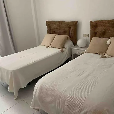 Asprer Sea, The Charming *